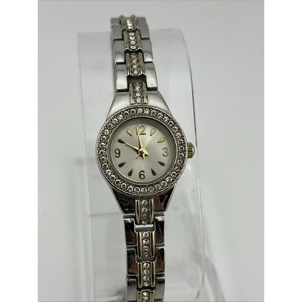 Merona Watch Women 19mm Case Silver‎ 7.25